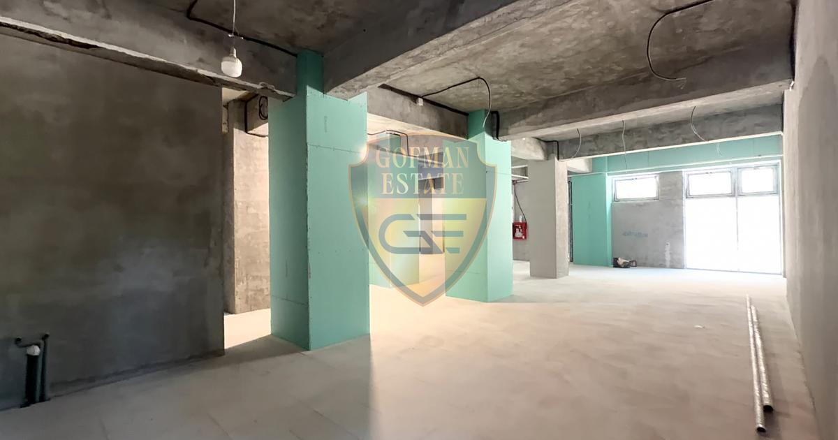 Spațiu Comercial P+2E | 920 mp | Lift | Ideal Clinică, Birouri sau Showroom