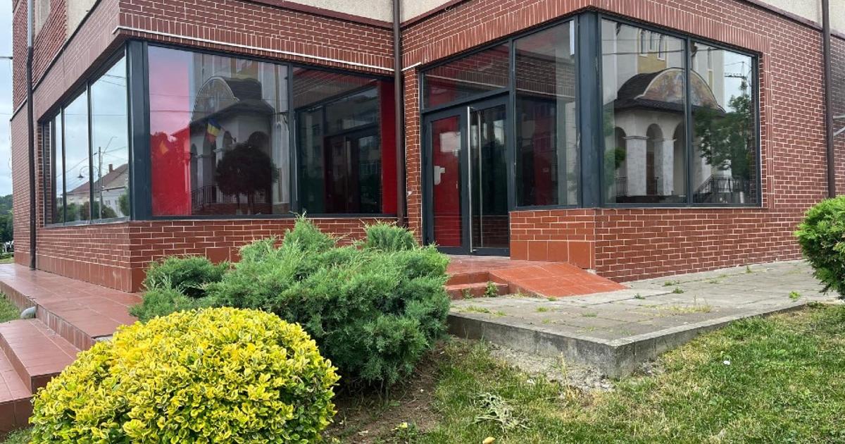 Inchiriere spatiu comercial