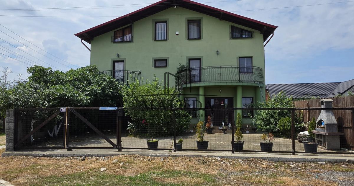 Casa de vanzare, pretabil sediu firma, azil, clinica, pensiune