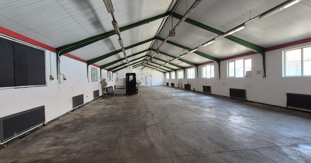Hala productie /depozitare+ birouri -580 mp