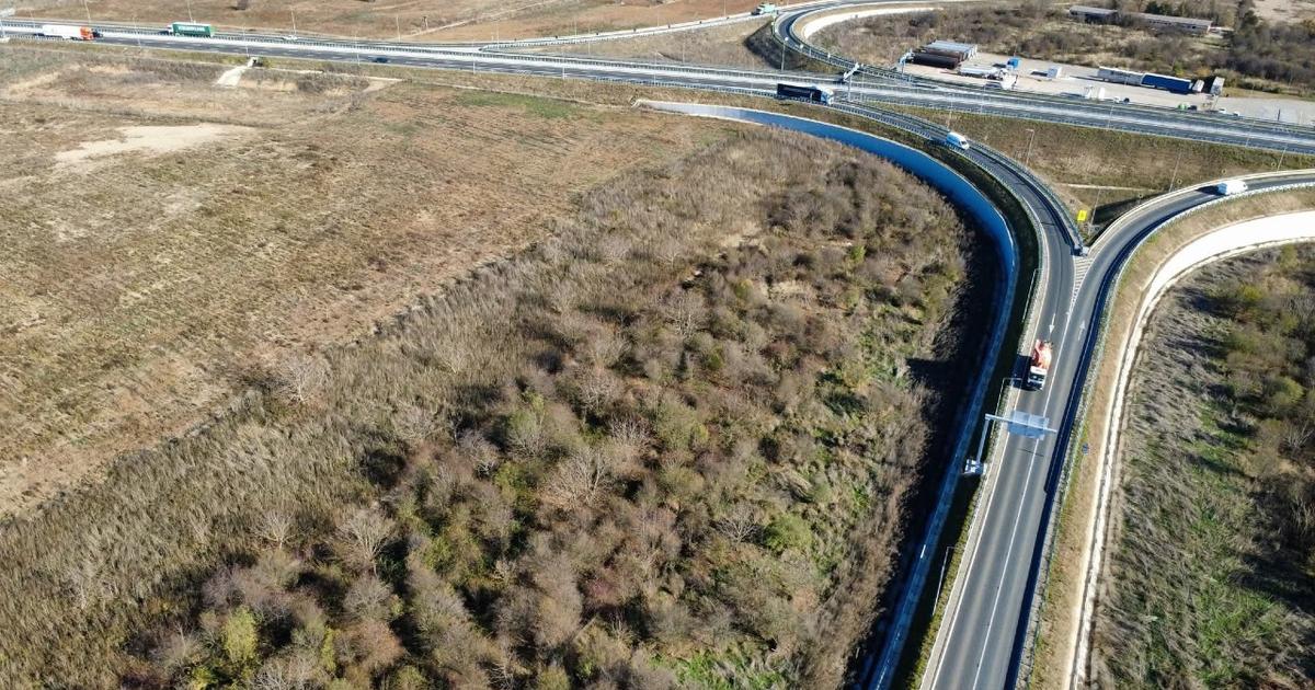 Teren de vanzare pe Calea Borsului