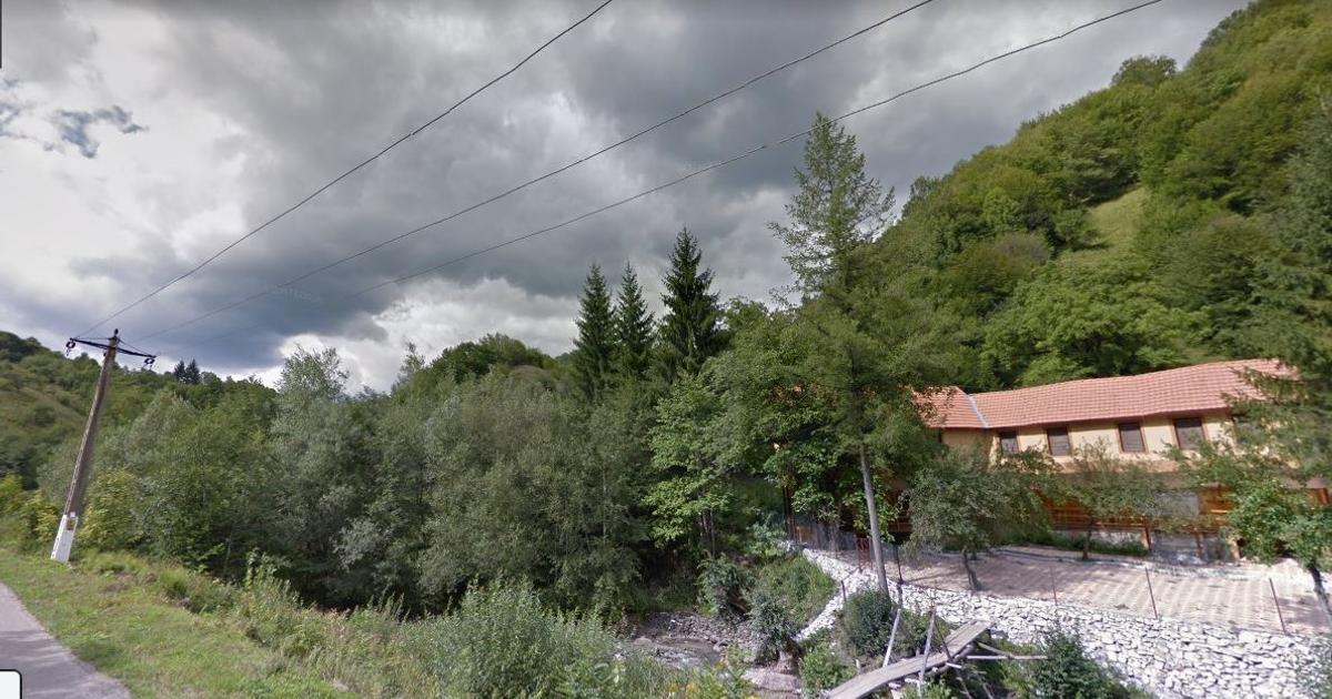 Proprietar-Vând două terenuri, unul de 7.100 mp, celălalt de 25.000 m2
