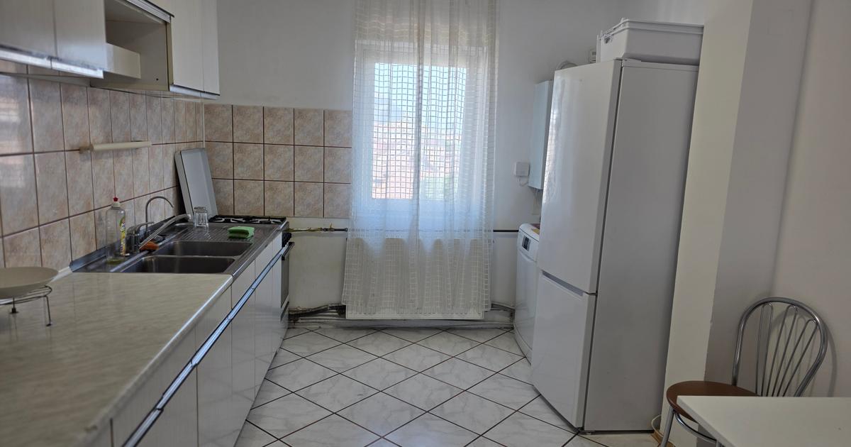 Inchiriez apartament 3 camere Dorobanti Deva