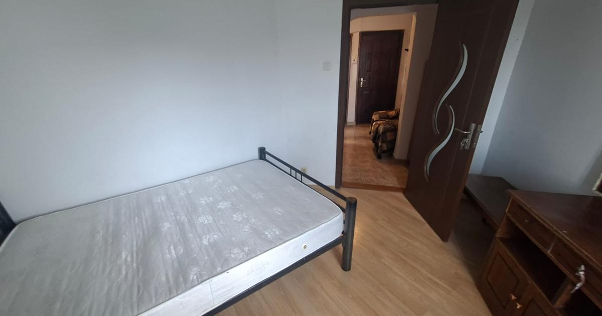 Apartament 2 camere decomandat, zona Podu de Fier