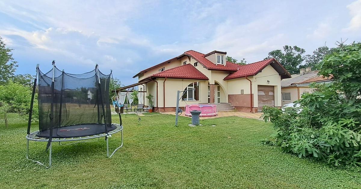Floresti - Stoenesti, Jud. Giurgiu, vila + garaj + beci, teren 1400 mp