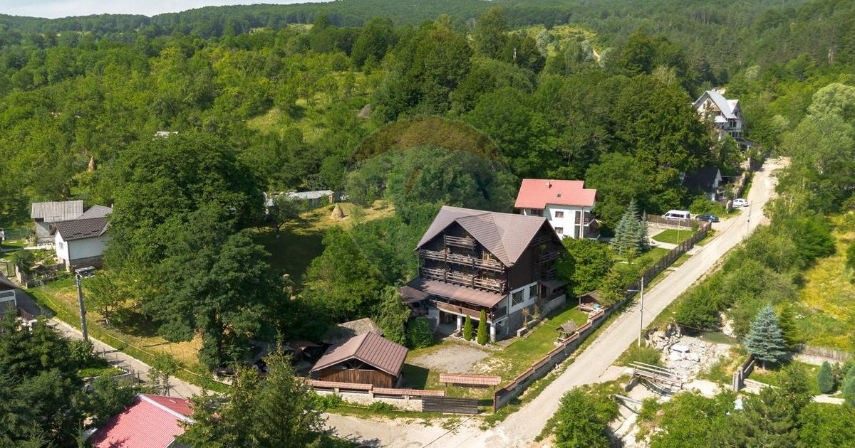 Cabană turistică, 12 camere cu restaurant, bucătărie + sală evenimente