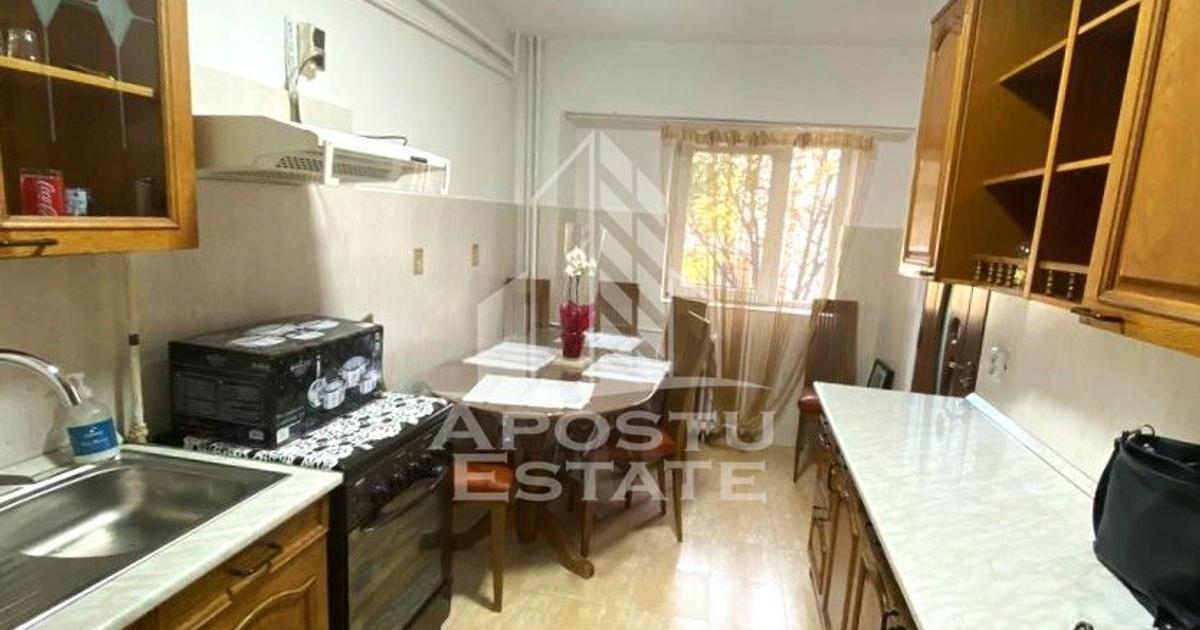Apartartament, cu 2 camere, de inchiriat, in zona Intim, Arad.