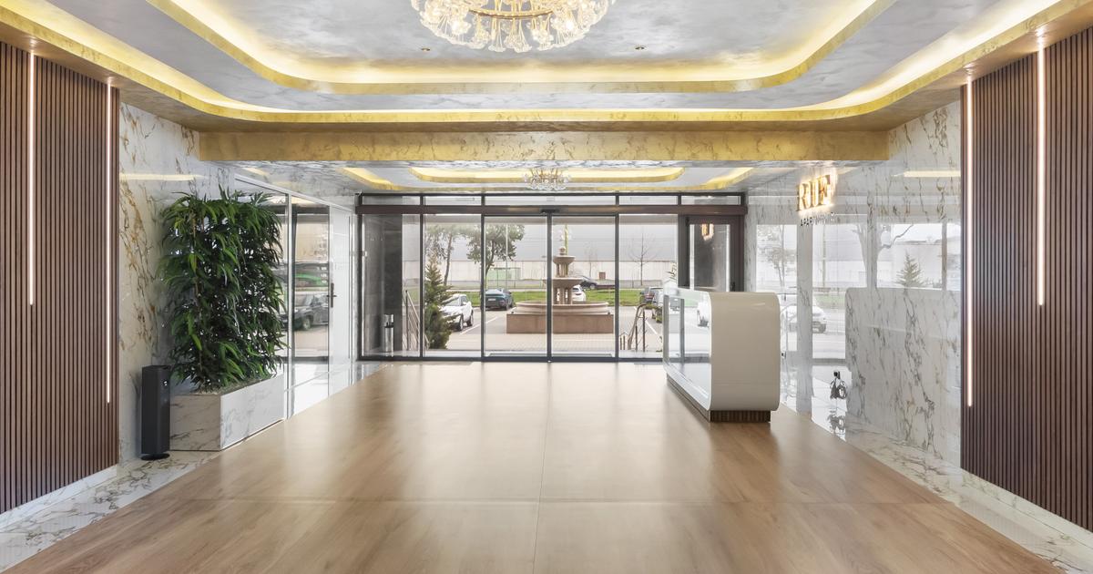 Complex RIF, Apartmente de inchiriat zona Mall Coresi, 2 camere cu 2 bai, 93 mp