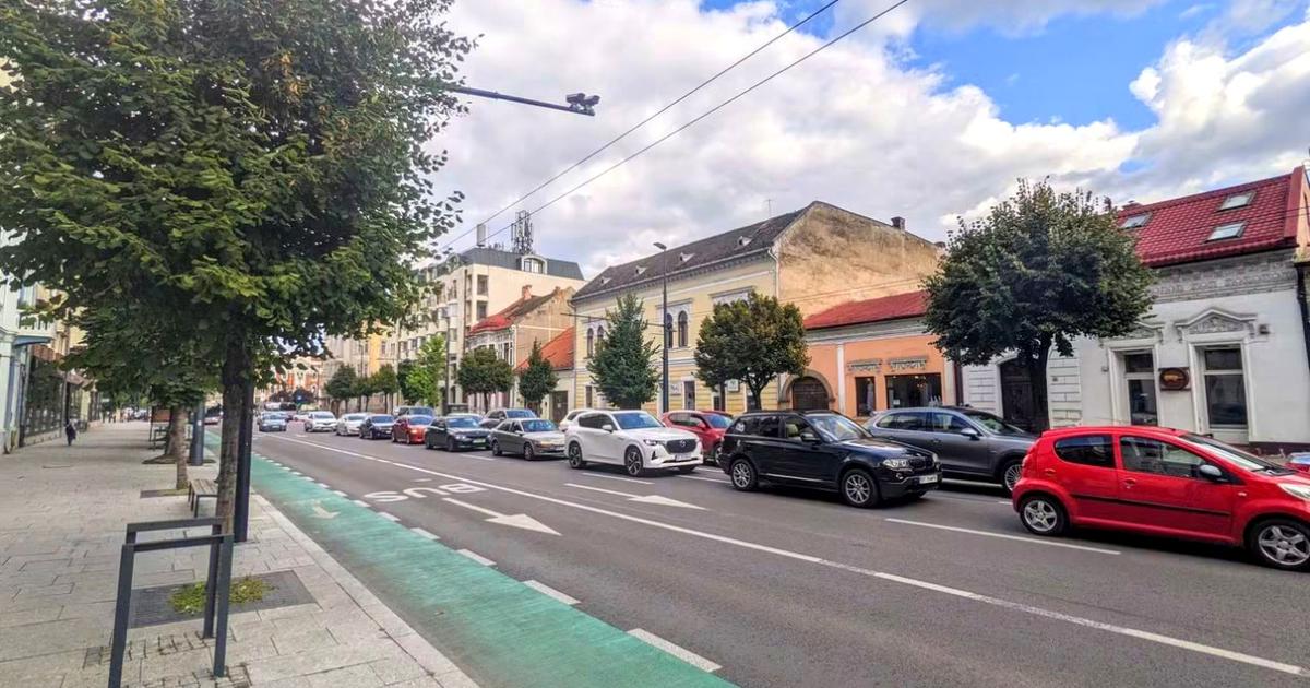 Ap. cu 2 dormitoare si 2 bai, fix in Centrul Clujului, langa Facultati