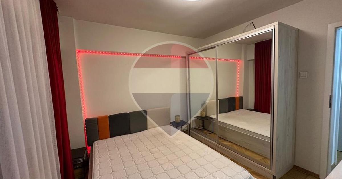 2 camere langa Elena Cuza