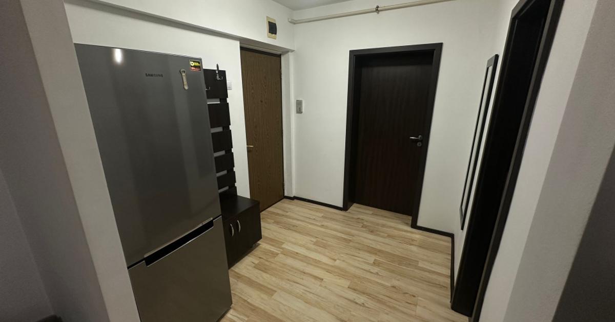 Apartament 3 camere, semidecomandat, 60 mp - Centru!