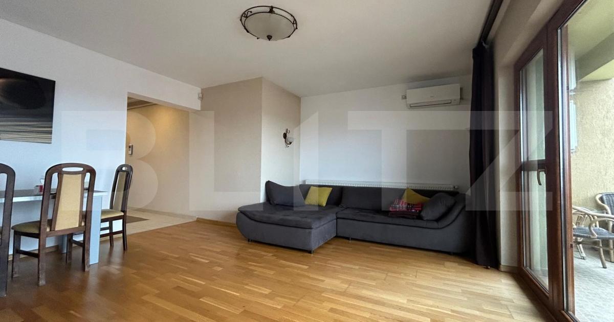 Apartament cu 3 camere, în curte privată