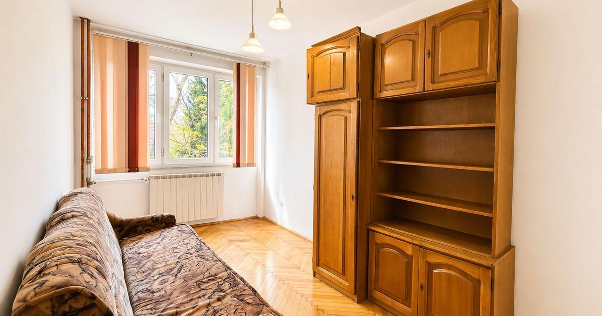 Apartament cu 3 camere de inchiriat in Oradea, Cartierul Decebal
