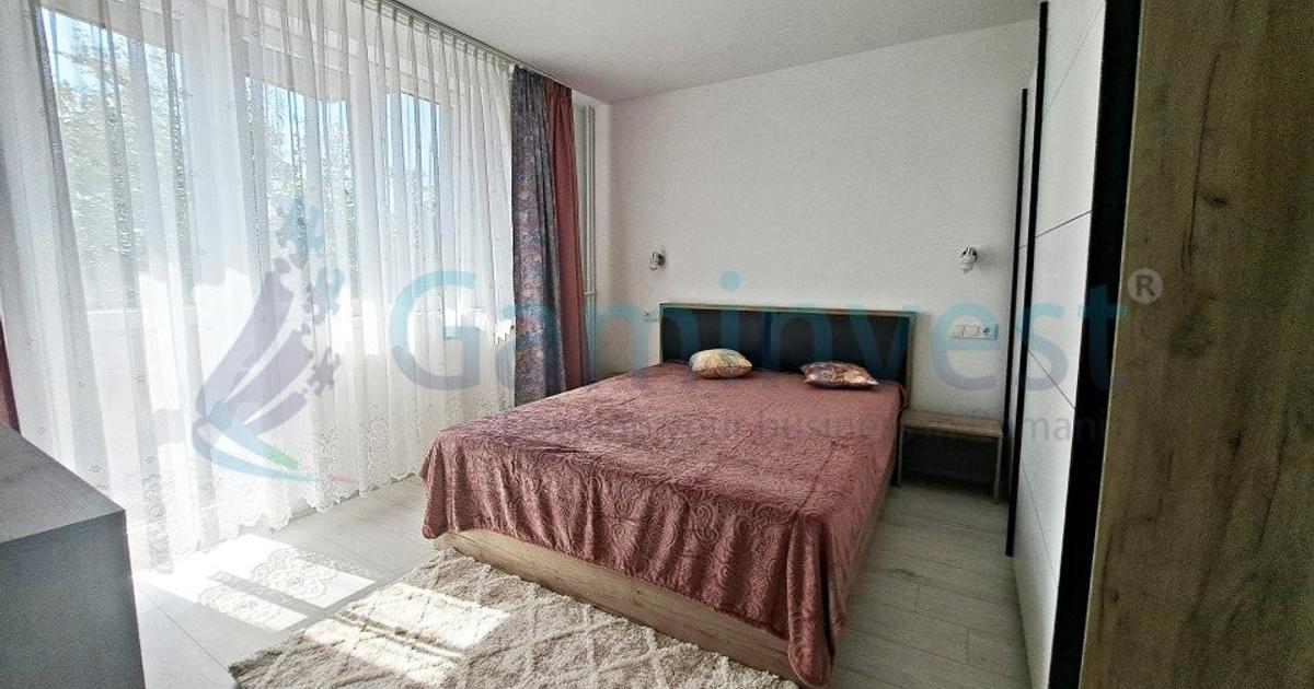 Apartament cu 3 camere, zona P-ta 1 Decembrie, Oradea, Bihor