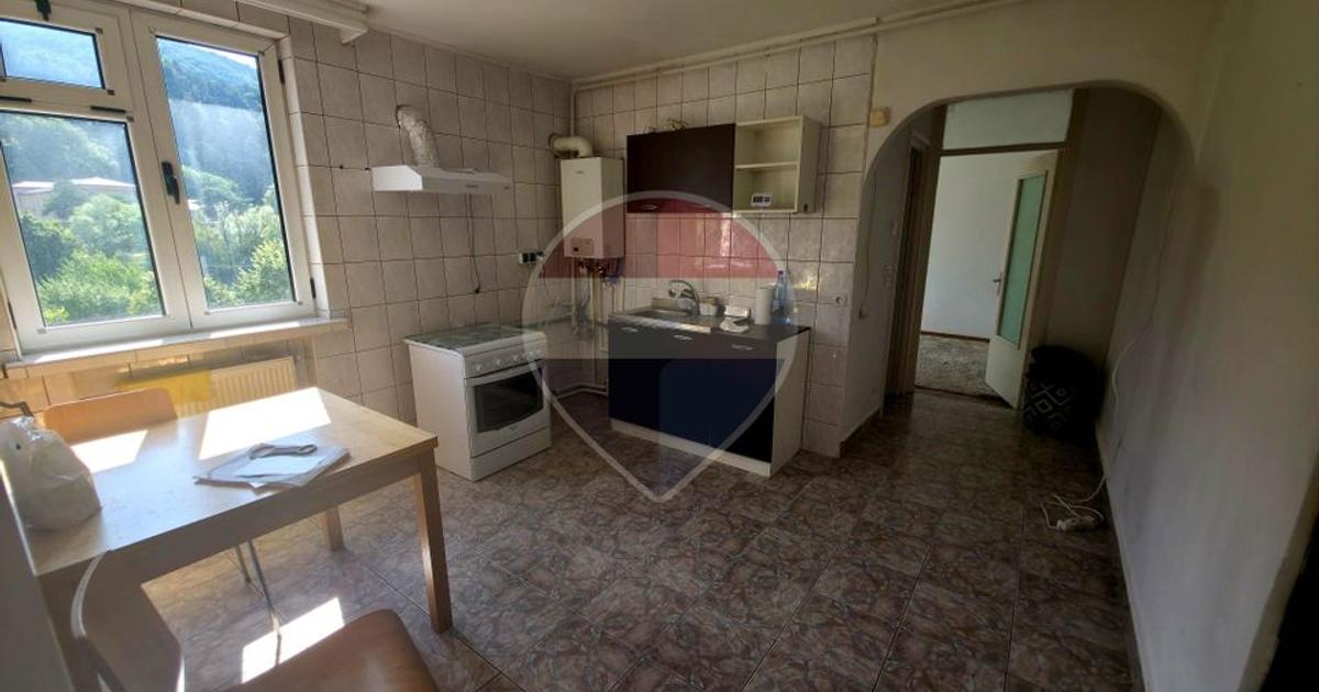 Apartament 2 camere de închiriat | Central Piatra-Neamț