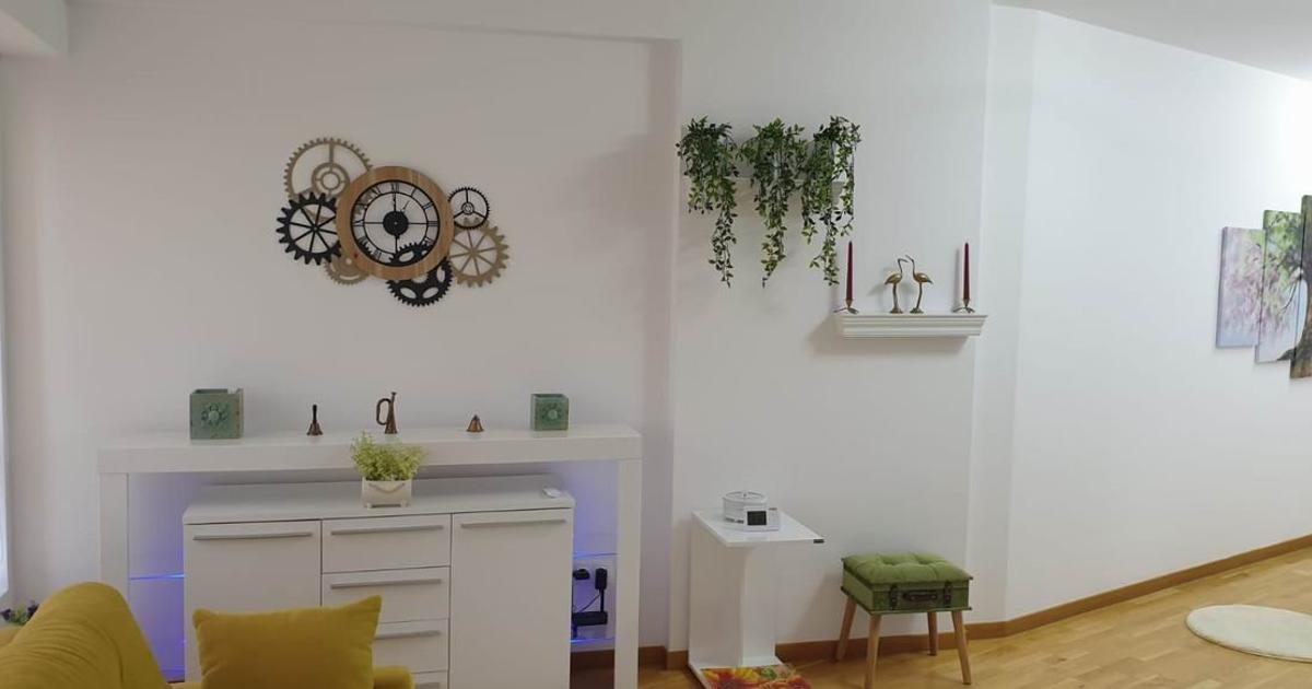 Inchiriez apartament 2 camere lux, mobilat, utilat premium.