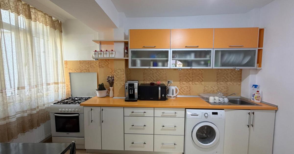 Apartament 2 camere, 60 mp, zona Hurmuzachi