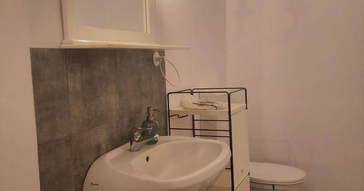Apartament la vila, 4 camere, garaj, pivnita