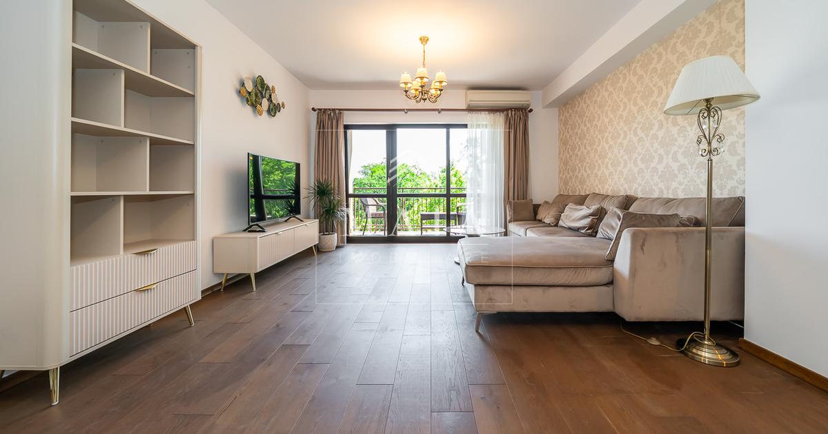 Apartament cu vedere si iesire directa la  Parcul Sub Arini,  3 camere