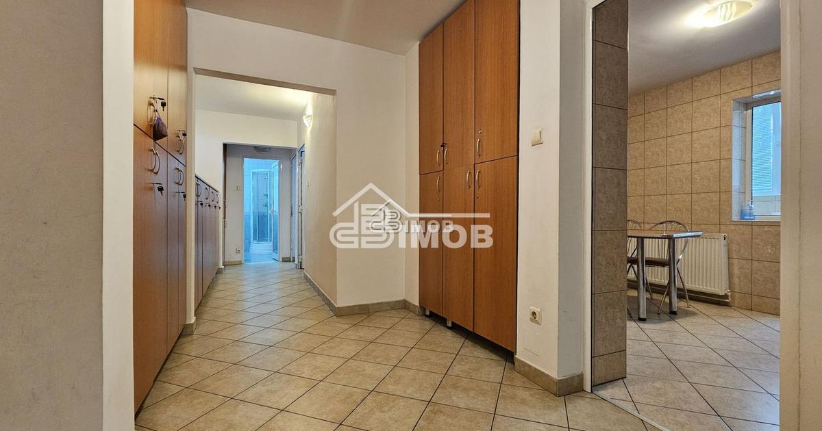 Spatiu birouri 76mp | Micro 11 | Langa Colegiul Cantacuzino | 400 €