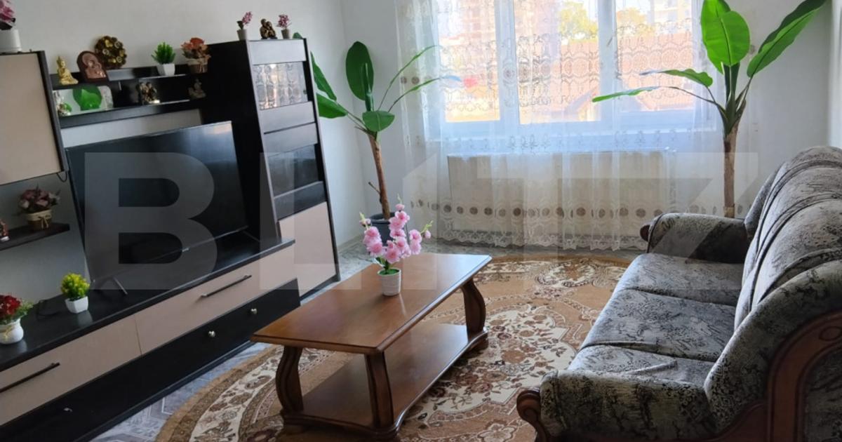 Apartament decomandat cu 2 camere, mobilat și utilat
