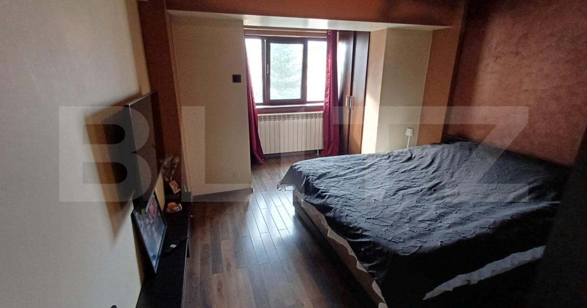 Apartament de inchiriat, cu 2 camere, 63 mp, decomandat, zona pietonala
