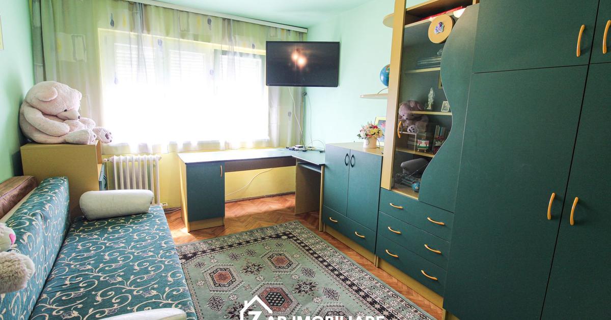Dâmbul Pietros - Bulevardul 1848 - Ap 2 Camere Decomandat - Hol Pătrat