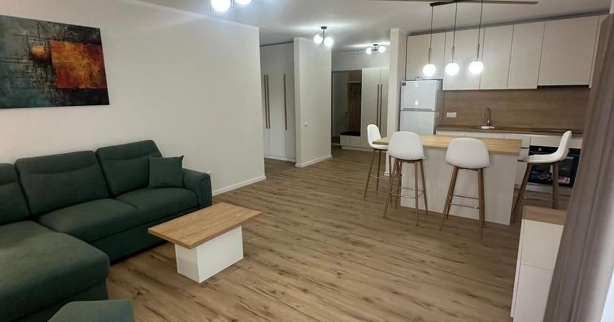 De inchiriat apartament 3 camere, bloc nou