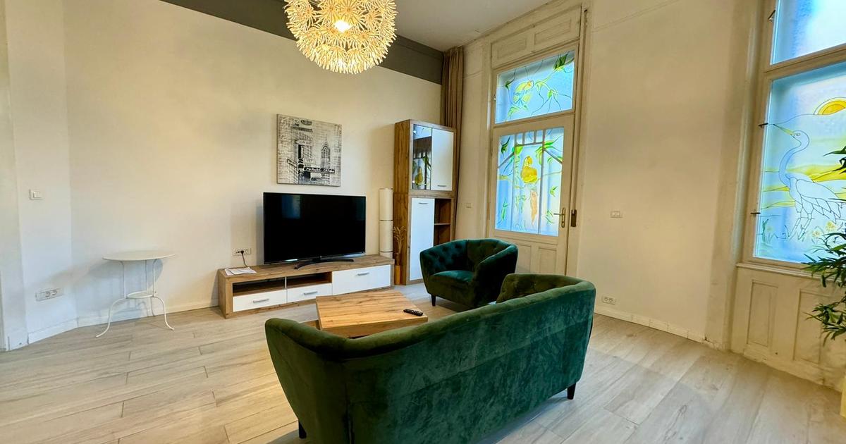 De închiriat ap cu 4 camere în zona centrală, disponibil din 10 OCTOMBRIE