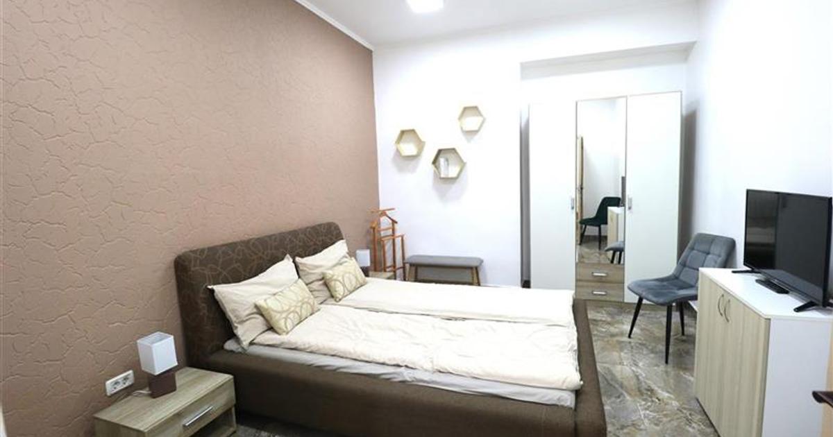 Apartament cu 2 camere,centrala proprie , ultracentral