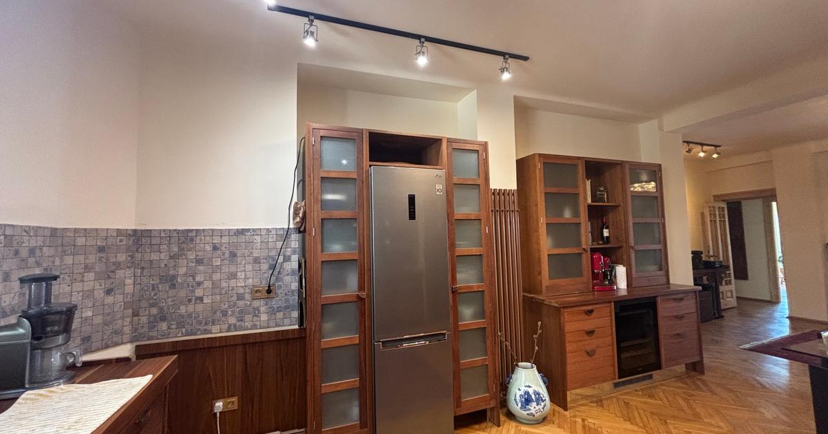 Inchiriere apartament cu 4 camere cu vedere in  Parcul Cismigiu