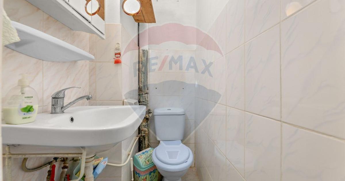 Apartament cu 3 camere de vânzare - zona Aurel Vlaicu