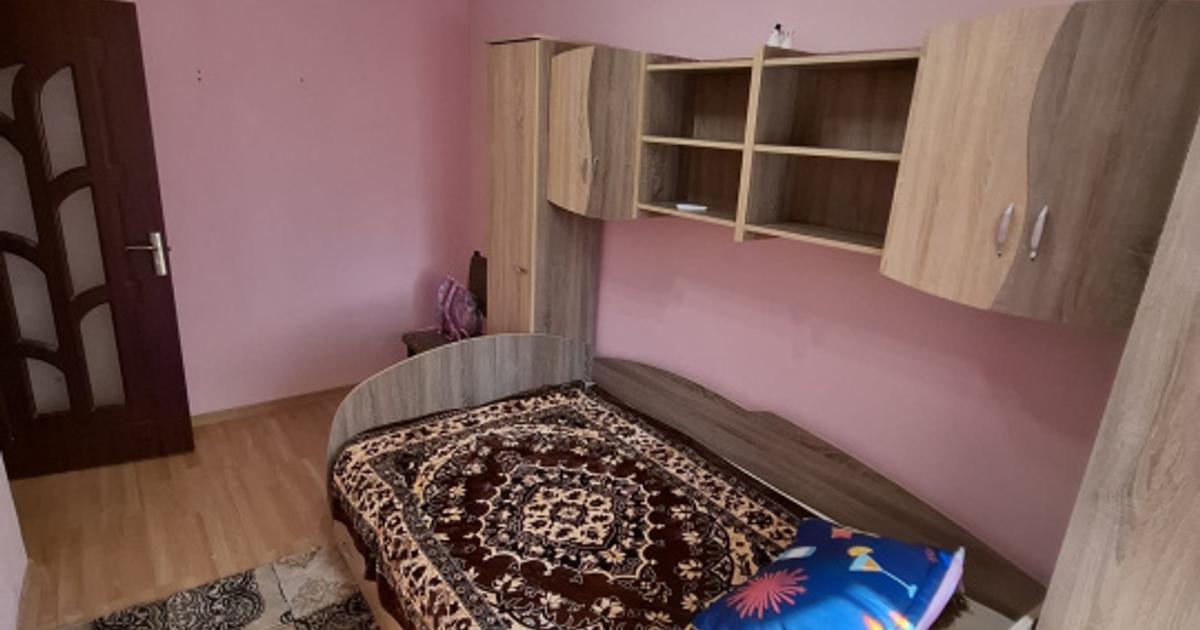 Apartament cu trei camere-Bals