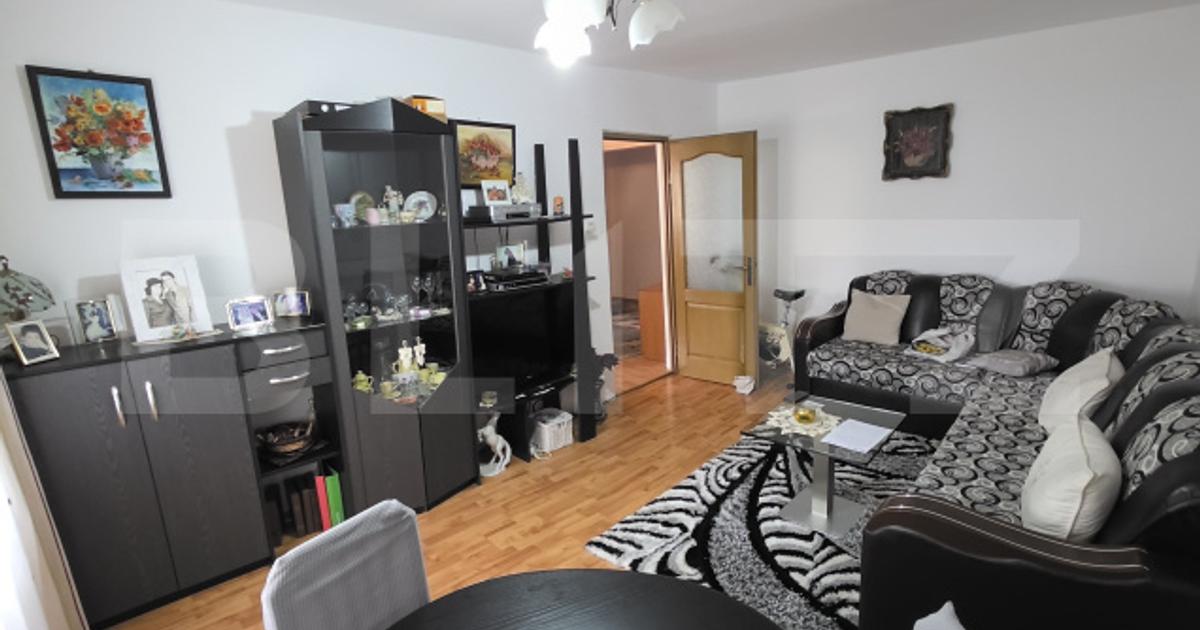 Apartament spațios, de vanzare, cu 4 camere, zona Han