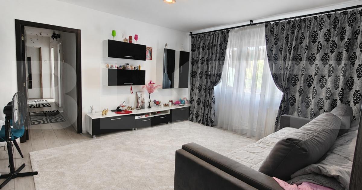 Apartament 3 camere - etaj intermediar - zona Decebal