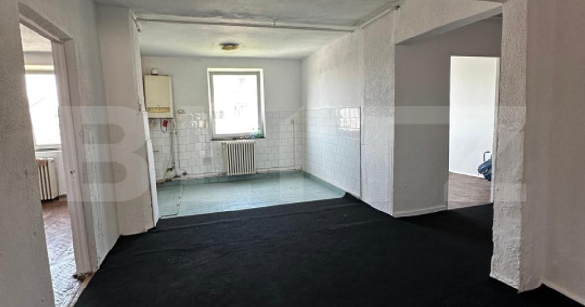 Apartament 4 camere, 2 băi, 2 balcoane – Etaj 3 – Sensul Vechi