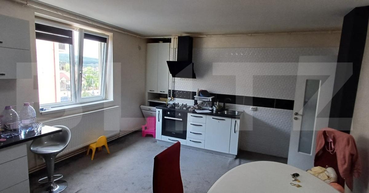 Apartament spațios, 93 mp utili, mobilat complet – Zona Hotel Diana