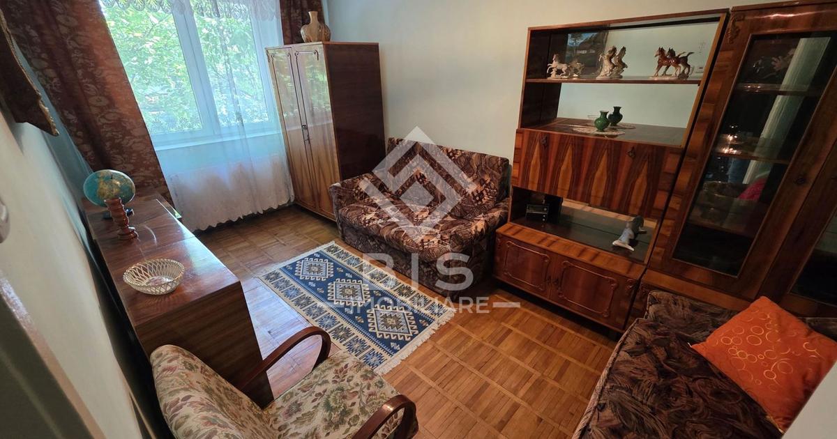 Apartament 3  camere decomandat ETAJ 1