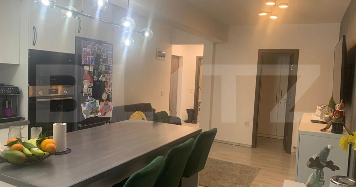 Apartament 3 camere, loc de parcare, bloc nou, zona Zavoaie