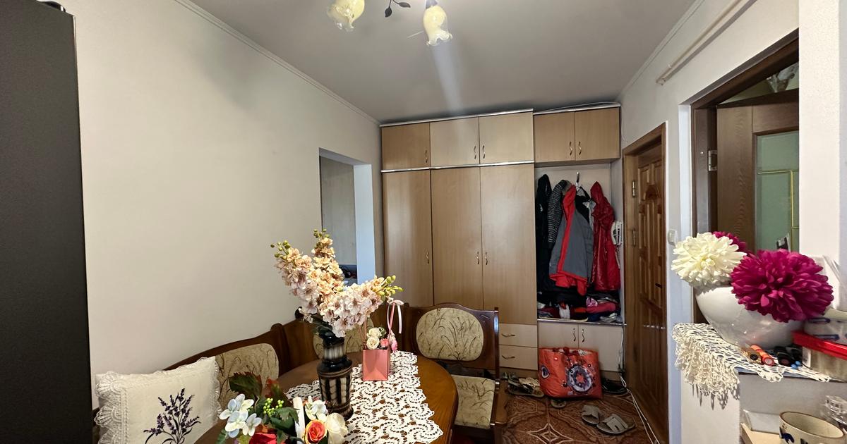 Apartament 2 camere decomandat Zona Capat la 1 - Farmacia Catena