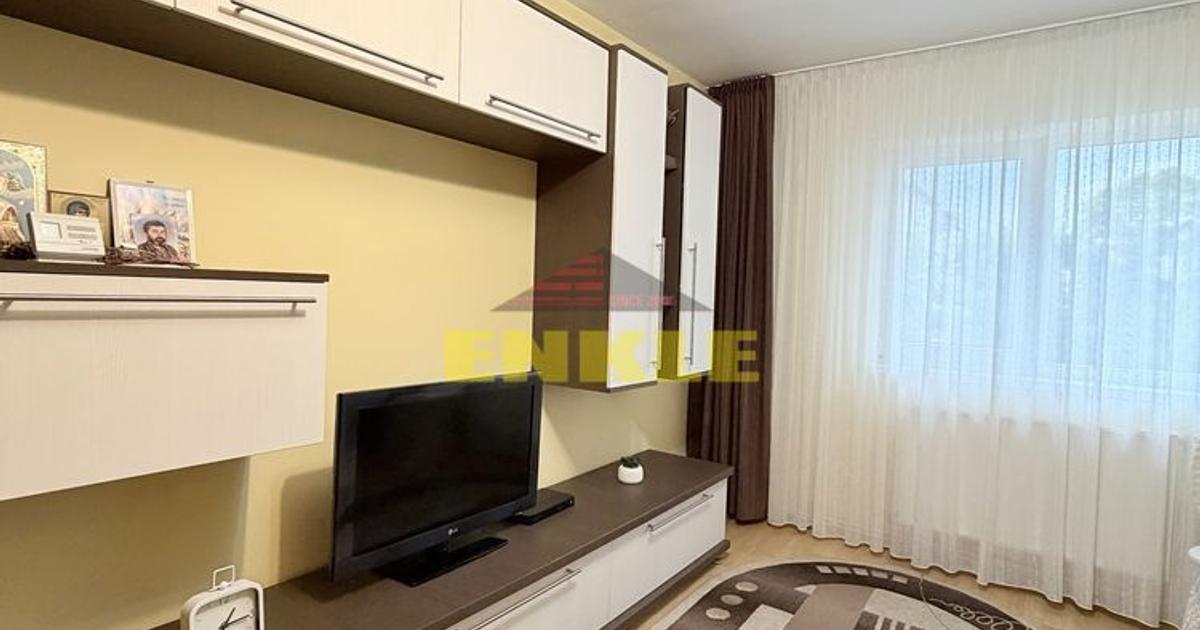 De vanzare apartament cu 2 camere, zona Bucovina