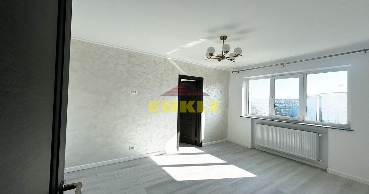 De vanzare apartament 2 camere, zona Est Clinic.