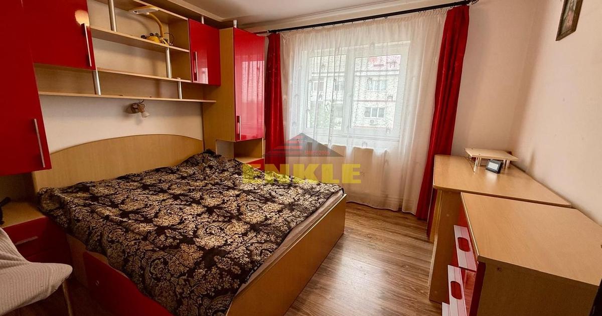 Apartament 3 camere de vânzare – Piața Mare