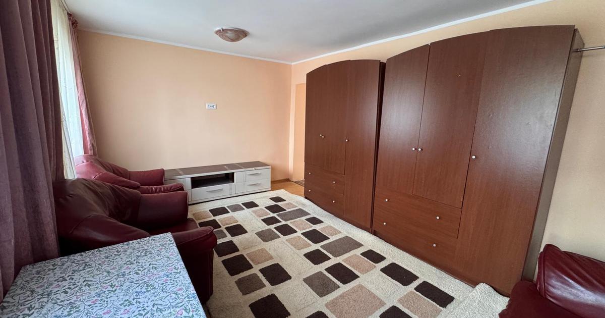 Apartament cu 3 camere semidecomandat – Parter | 46 mp | Complet mobilat și util