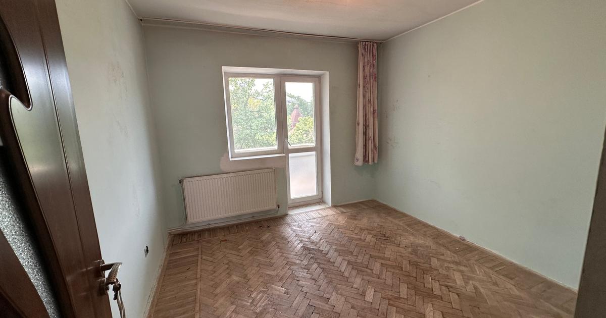Apartament 3 camere, 2 balcoane - bloc tip vila, Bld. Mihai Eminescu