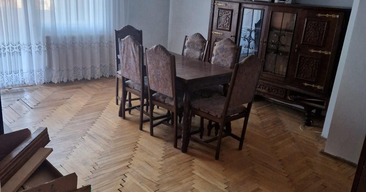 Apartament 3 camere zona  Calea Nationala  /Mall , etaj 4 cu sarpanta