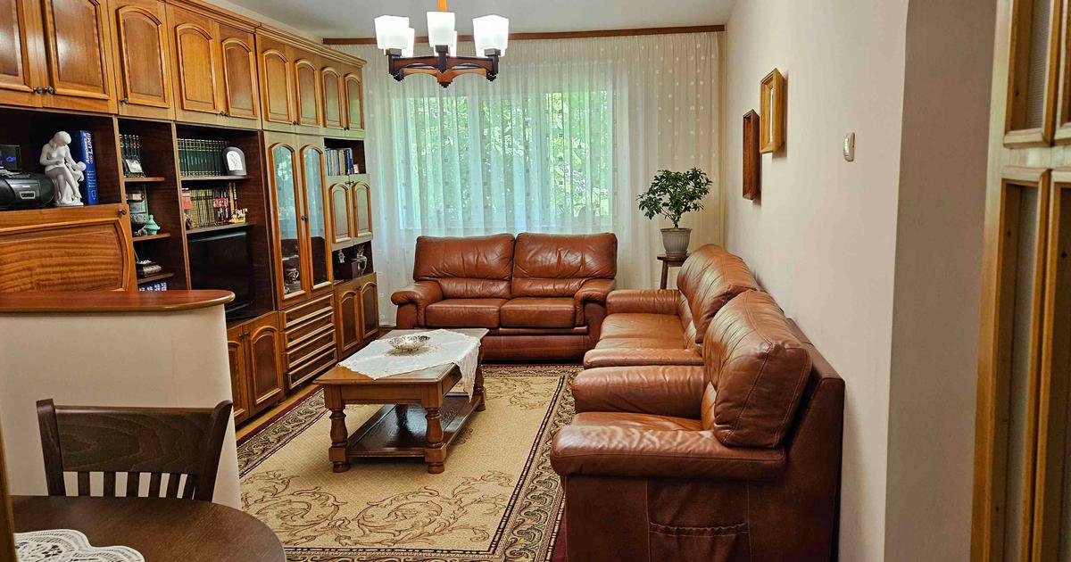 Apartament 4 camere zona Est Clinic ideal investitie!