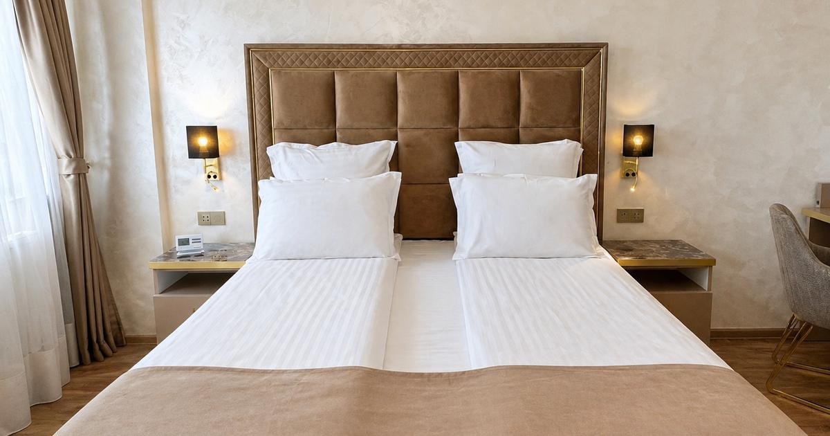 Direct proprietar 3 camere mobilat si utilat de 111 Mp include 2 parcari