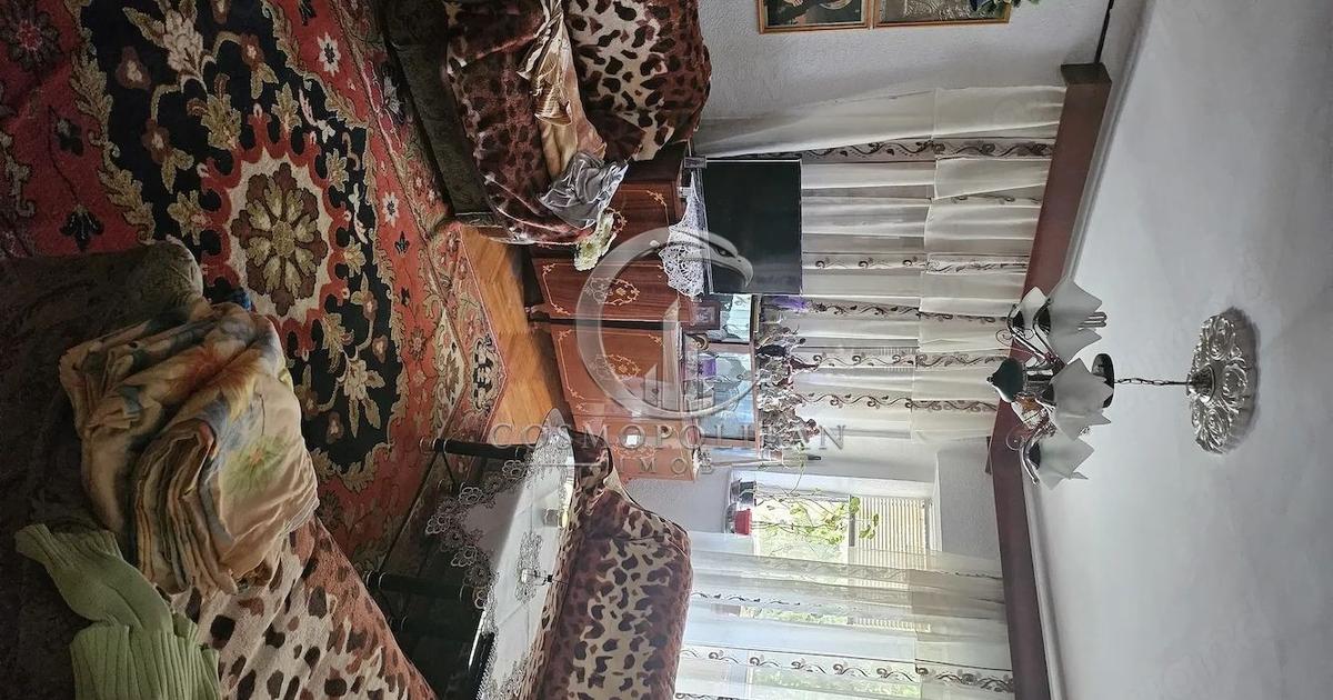 Apartament cu 3 camere zona Centru/Bazar ~ etaj 3 ~ cu imbunatatiri
