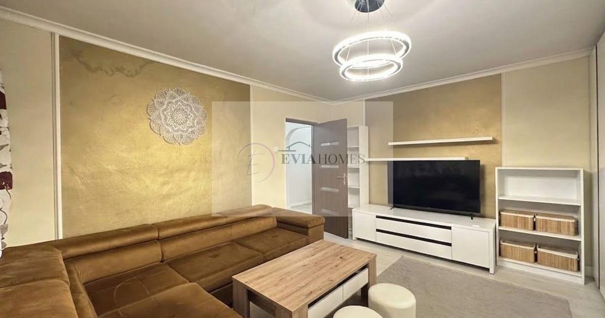 3 camere/2 bai/2 balcoane/boxa/ Lacul Roșu/ Marasti